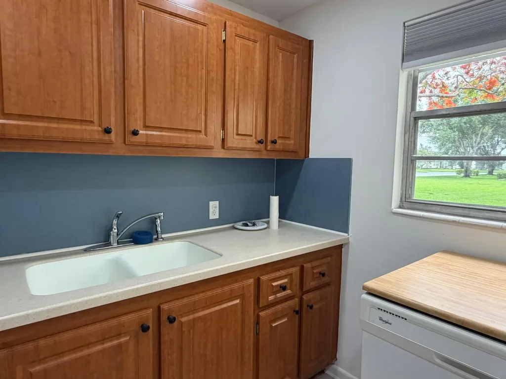 52 Dorset Drive Boca Raton FL 33434