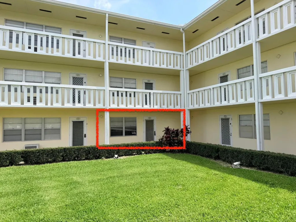 52 Dorset Drive Boca Raton FL 33434
