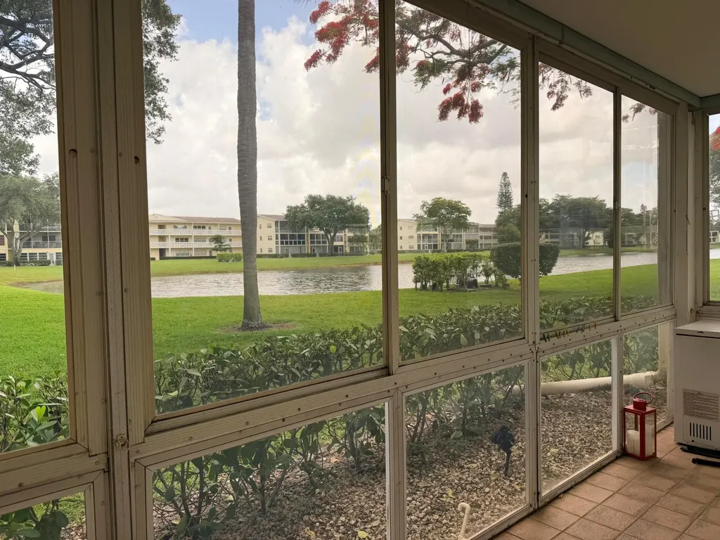 52 Dorset Drive Boca Raton FL 33434