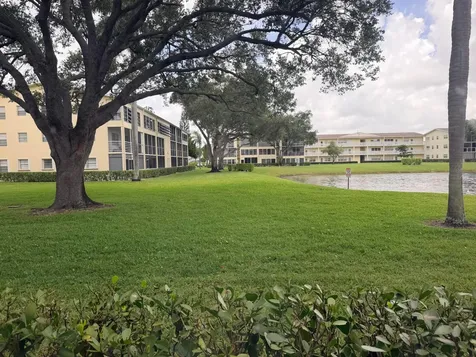 52 Dorset Drive Boca Raton FL 33434