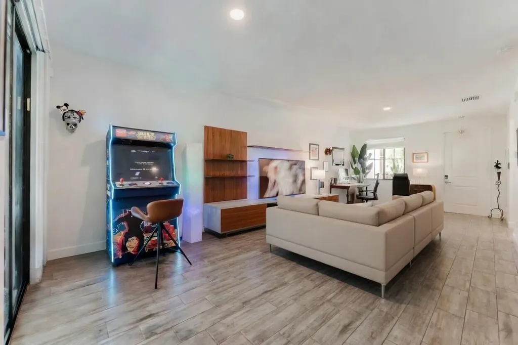 295 NW 33rd Lane Pompano Beach FL 33069