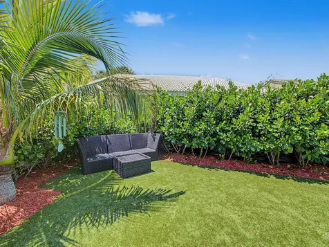 10109 Oak Bark Lane Palm Beach Gardens FL 33410