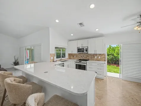10109 Oak Bark Lane Palm Beach Gardens FL 33410