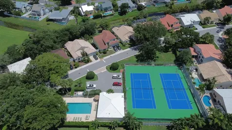 10109 Oak Bark Lane Palm Beach Gardens FL 33410