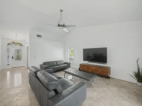10109 Oak Bark Lane Palm Beach Gardens FL 33410