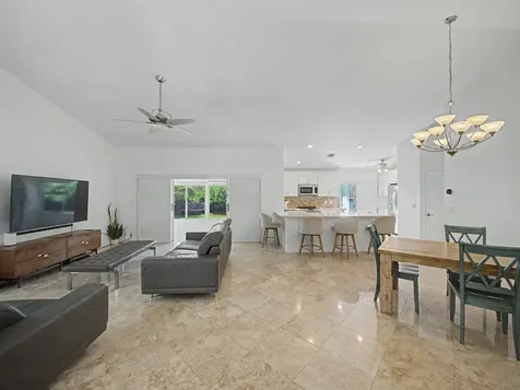10109 Oak Bark Lane Palm Beach Gardens FL 33410