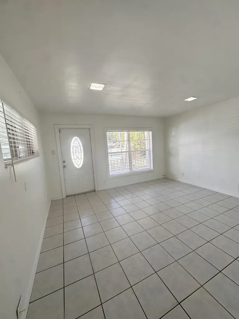 100 NW 52nd Street Fort Lauderdale FL 33309