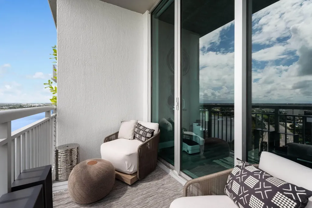 300 S Australian Avenue West Palm Beach FL 33401