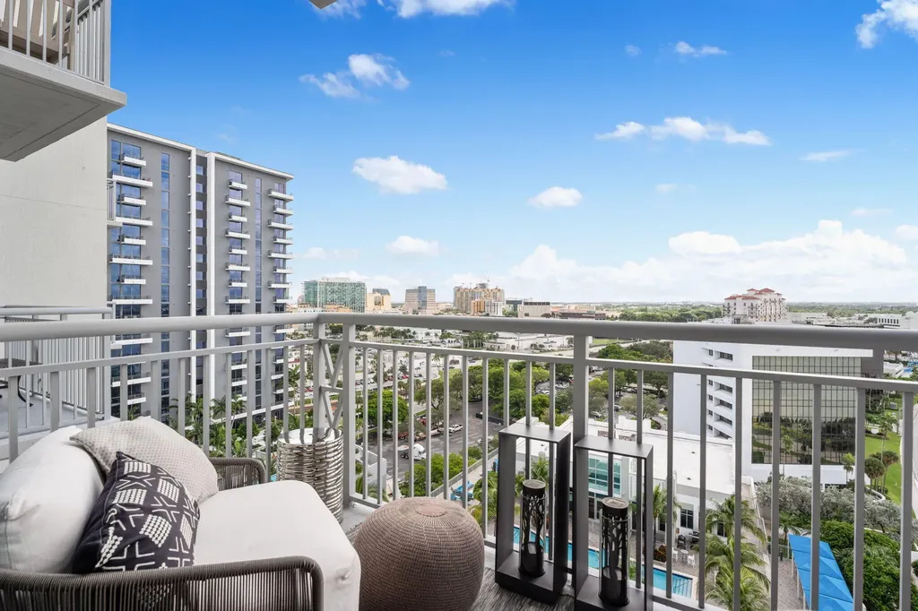 300 S Australian Avenue West Palm Beach FL 33401