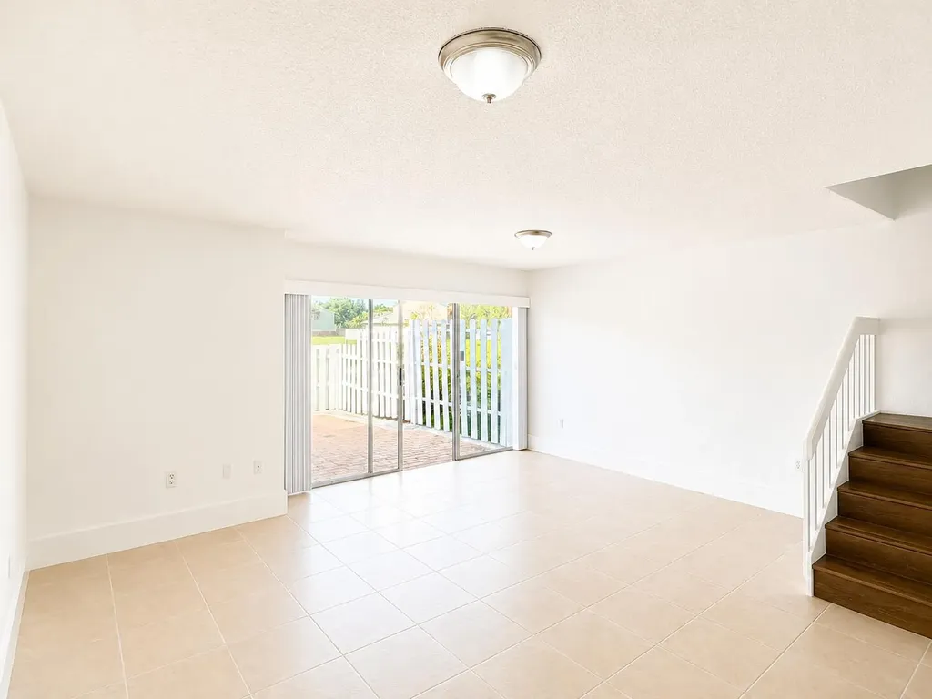 887 Crystal Lake Drive Pompano Beach FL 33064