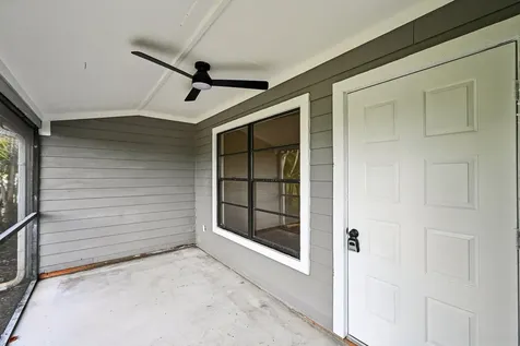 9095 SE Hobe Ridge Avenue Hobe Sound FL 33455