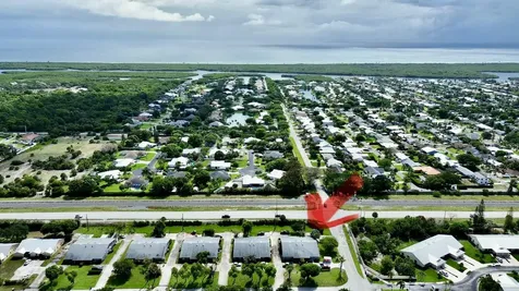 9095 SE Hobe Ridge Avenue Hobe Sound FL 33455