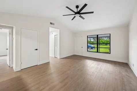 9095 SE Hobe Ridge Avenue Hobe Sound FL 33455