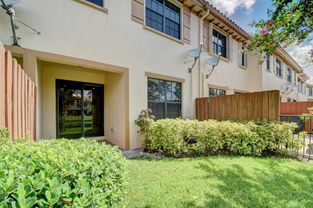 10385 Wellington Parc Drive Wellington FL 33449