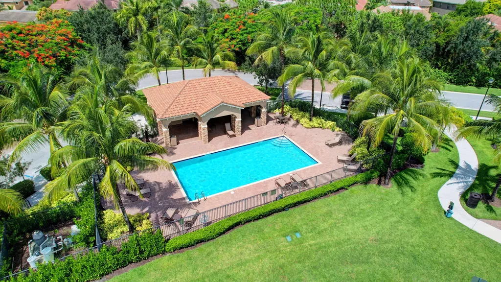 10385 Wellington Parc Drive Wellington FL 33449