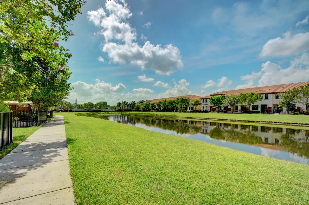 10385 Wellington Parc Drive Wellington FL 33449