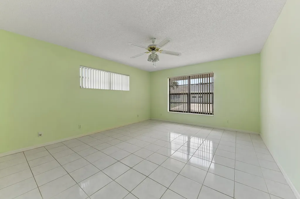 9795 Tabebuia Tree Drive Boynton Beach FL 33436