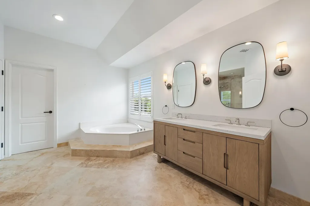 76 Princewood Lane Palm Beach Gardens FL 33410