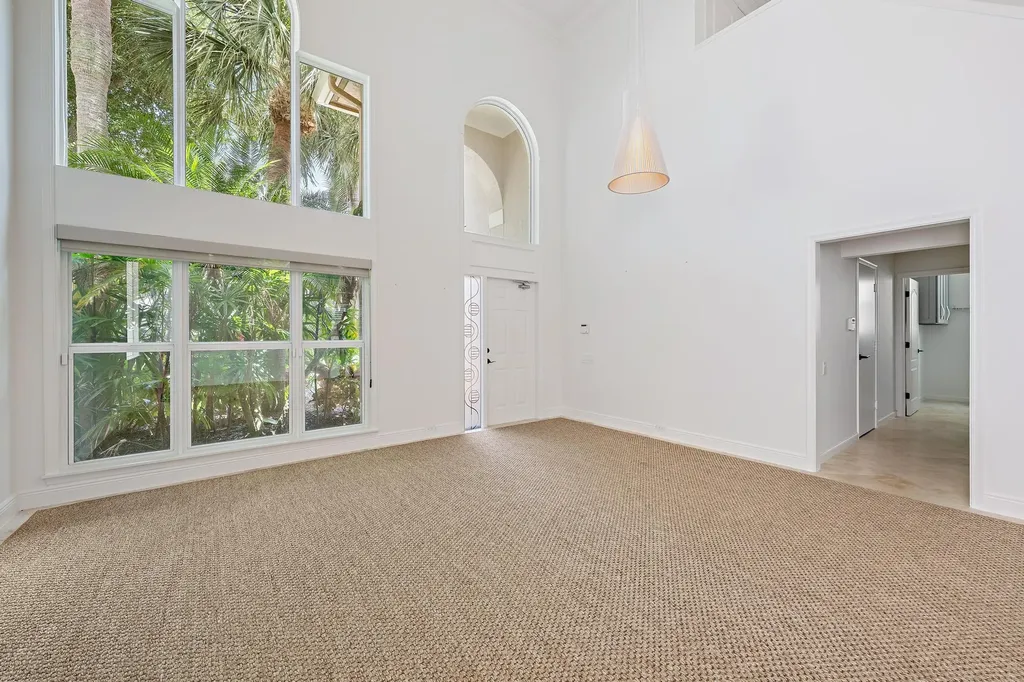 76 Princewood Lane Palm Beach Gardens FL 33410