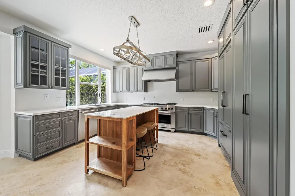 76 Princewood Lane Palm Beach Gardens FL 33410