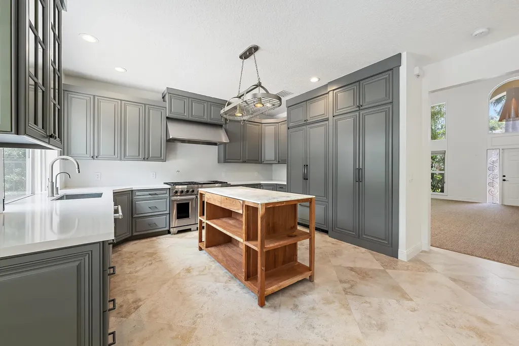 76 Princewood Lane Palm Beach Gardens FL 33410