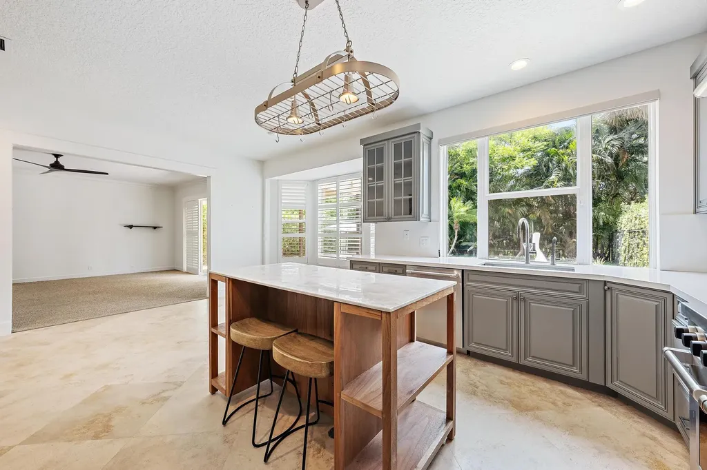 76 Princewood Lane Palm Beach Gardens FL 33410