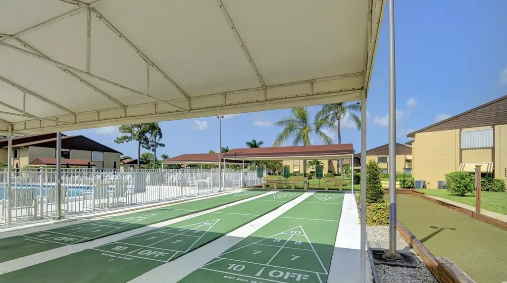 234 Pine Hov Greenacres FL 33463