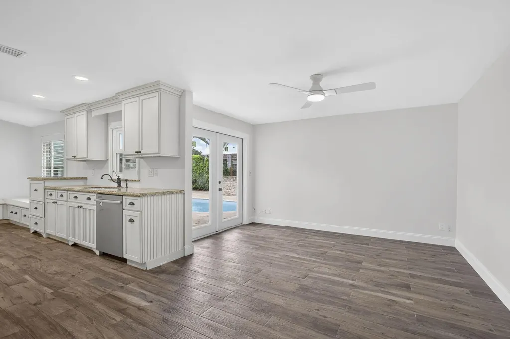 8443 Elaine Drive Boynton Beach FL 33472