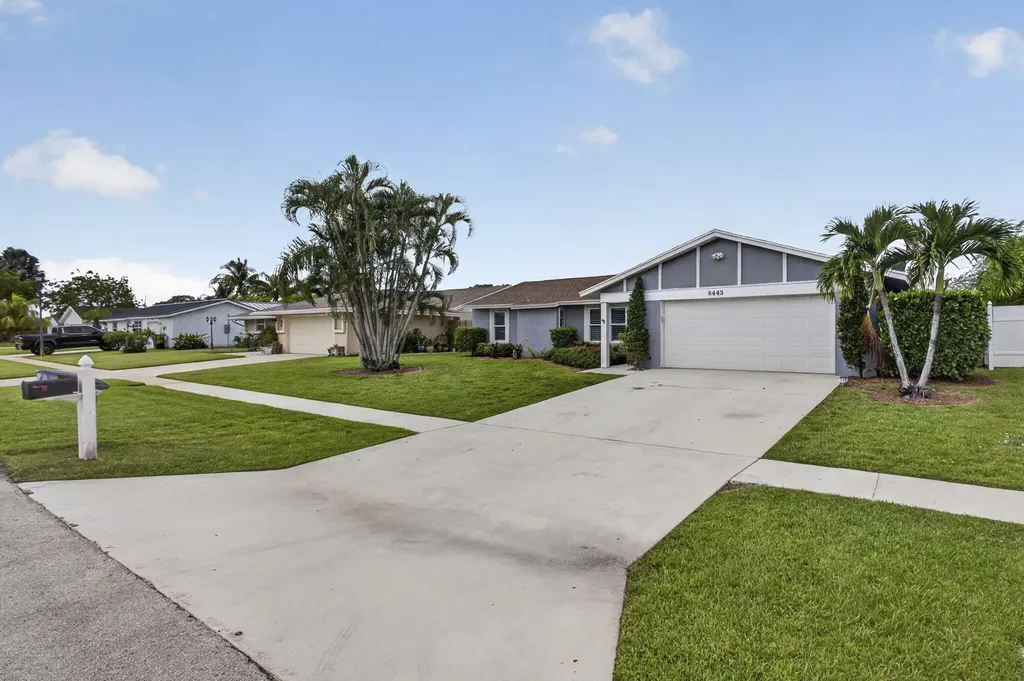 8443 Elaine Drive Boynton Beach FL 33472