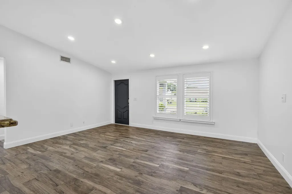 8443 Elaine Drive Boynton Beach FL 33472