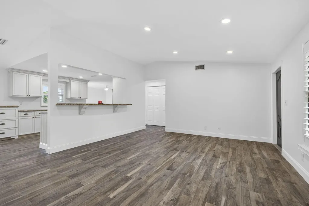 8443 Elaine Drive Boynton Beach FL 33472