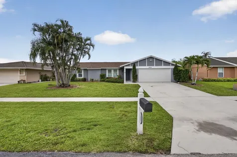 8443 Elaine Drive Boynton Beach FL 33472