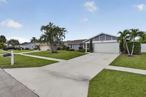 8443 Elaine Drive Boynton Beach FL 33472