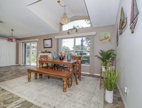 1360 10th Manor Vero Beach FL 32960