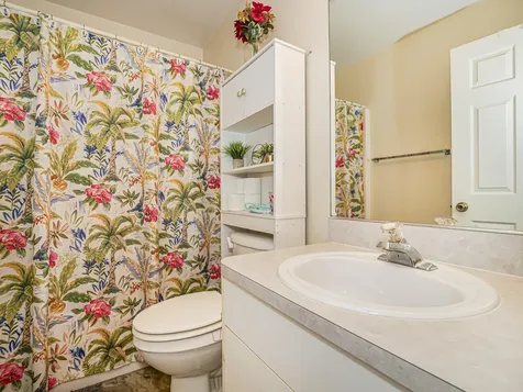 1360 10th Manor Vero Beach FL 32960
