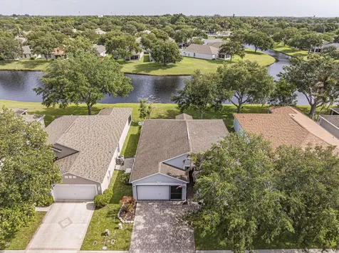 1360 10th Manor Vero Beach FL 32960