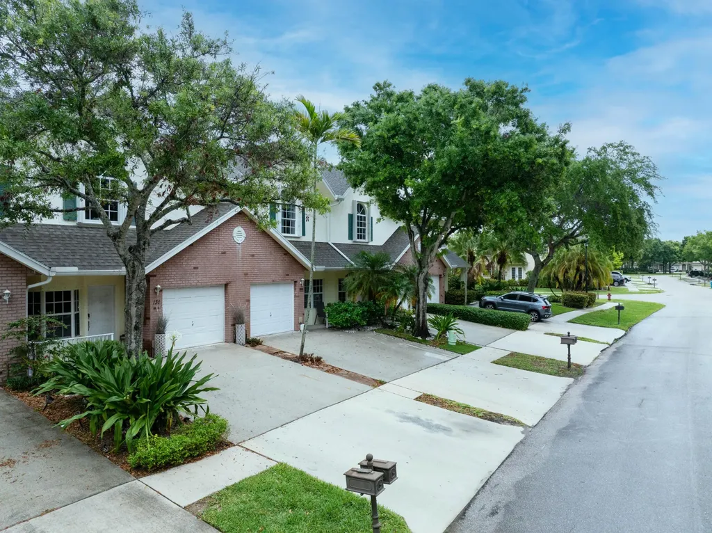 129 Spruce Street Boynton Beach FL 33426