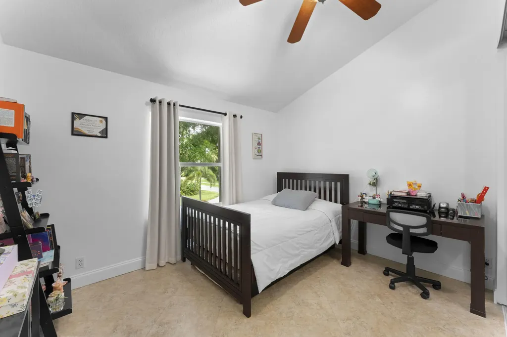 129 Spruce Street Boynton Beach FL 33426