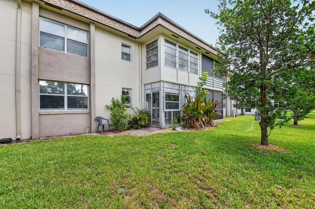 500 Davis Road Palm Springs FL 33461