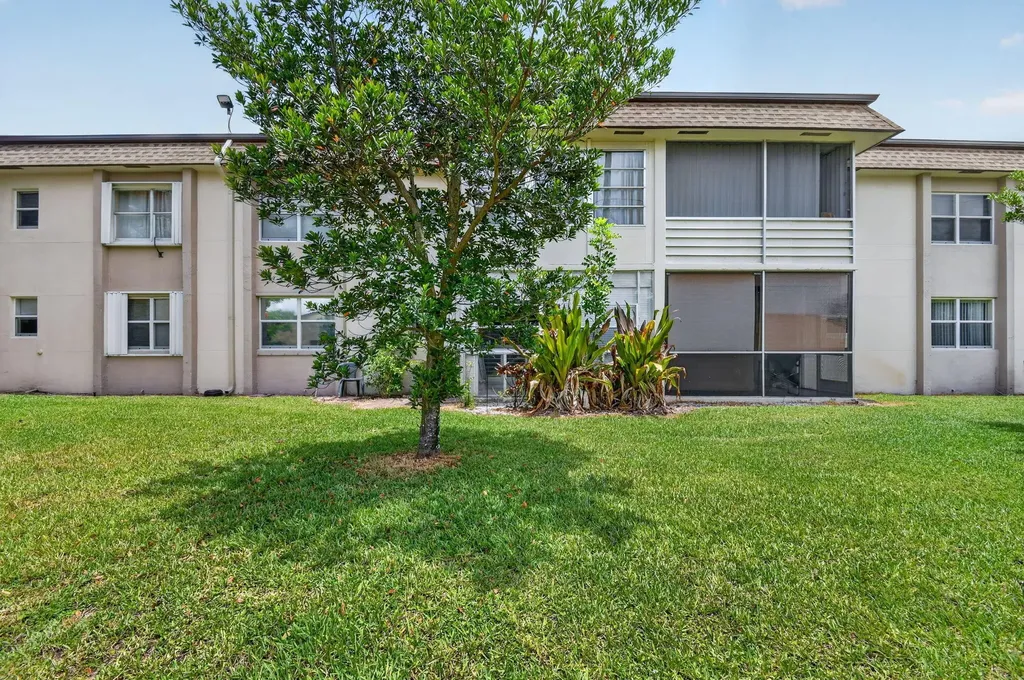 500 Davis Road Palm Springs FL 33461