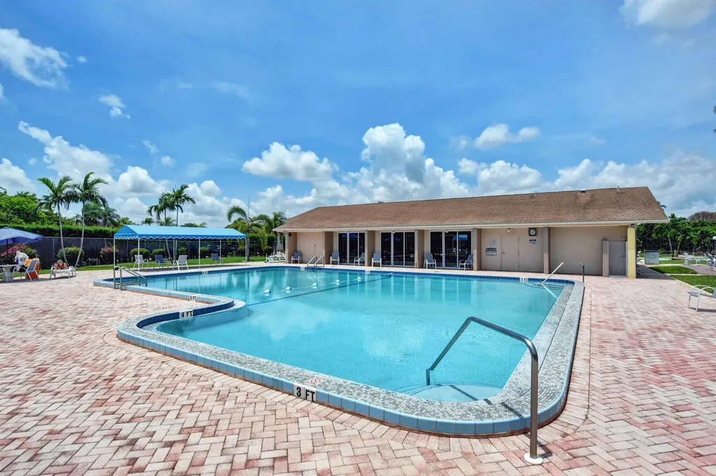500 Davis Road Palm Springs FL 33461