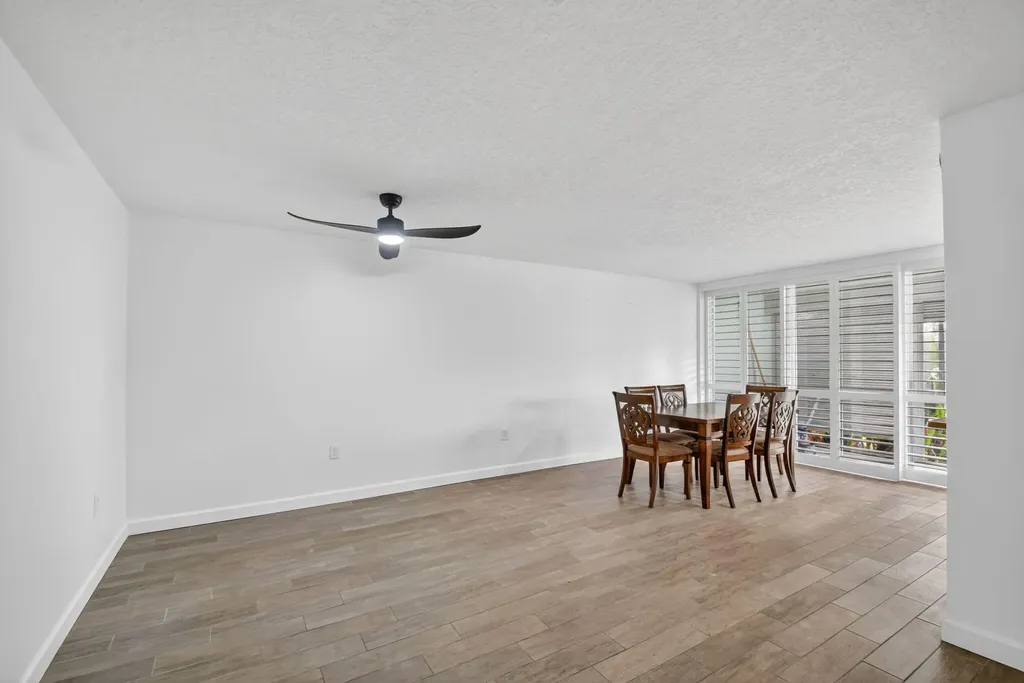 500 Davis Road Palm Springs FL 33461