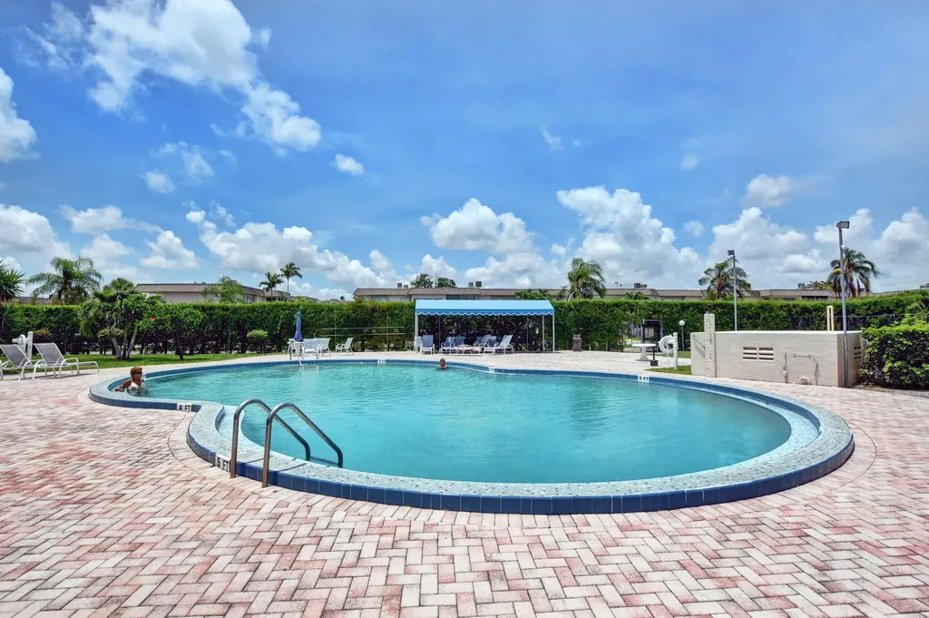 500 Davis Road Palm Springs FL 33461