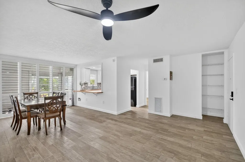 500 Davis Road Palm Springs FL 33461