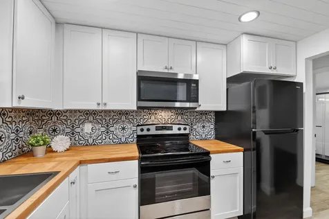 500 Davis Road Palm Springs FL 33461