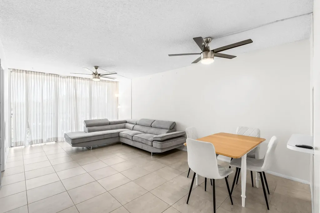 4501 NE 21 Avenue Fort Lauderdale FL 33308