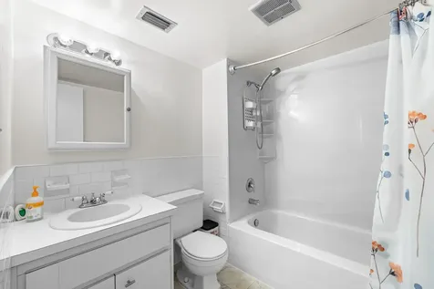 4501 NE 21 Avenue Fort Lauderdale FL 33308