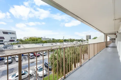 4501 NE 21 Avenue Fort Lauderdale FL 33308