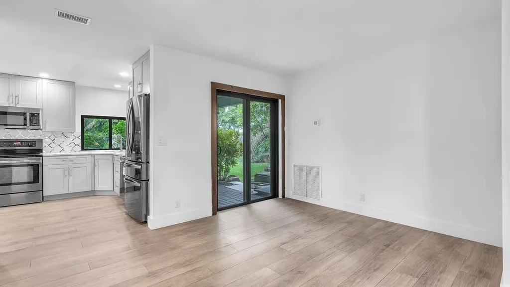 12003 Flicker Way Hollywood FL 33026