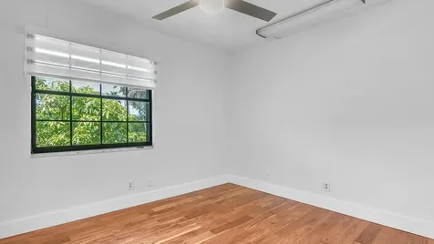 12003 Flicker Way Hollywood FL 33026